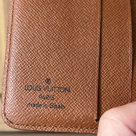 Louis Vuitton Monogram Compact Zip Bifold Wallet listing updated - Picture 8 of 17